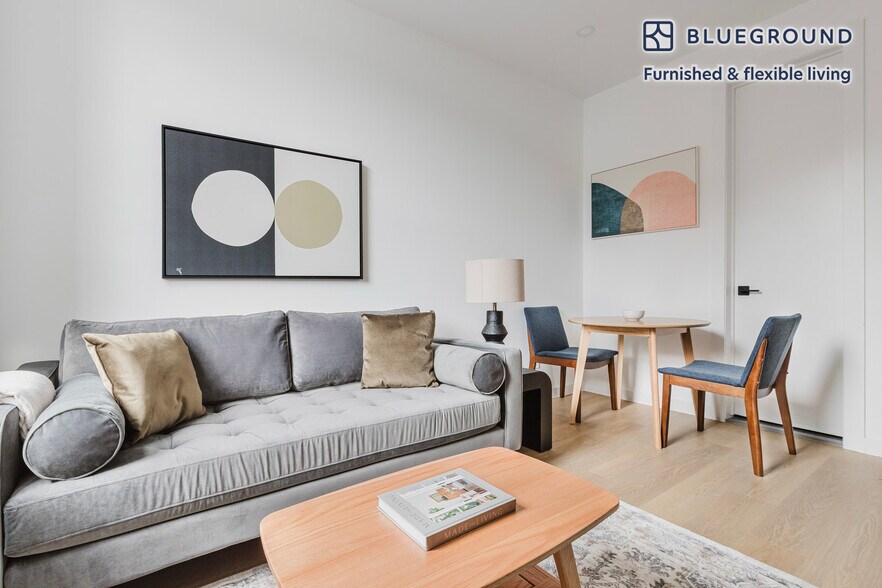 Building Photo - 250 Union Ave