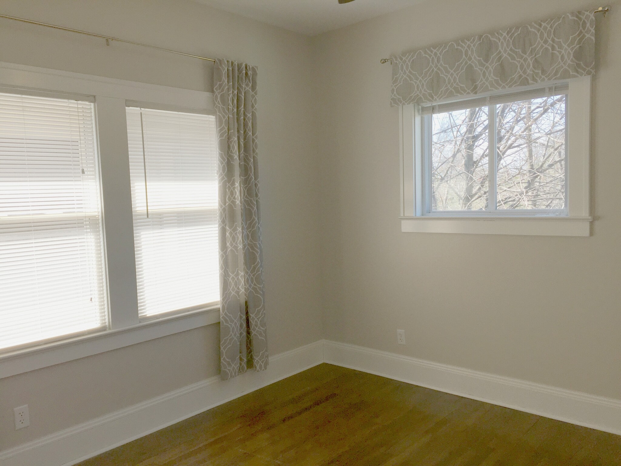 Back Bedroom - 2518 E 124th St
