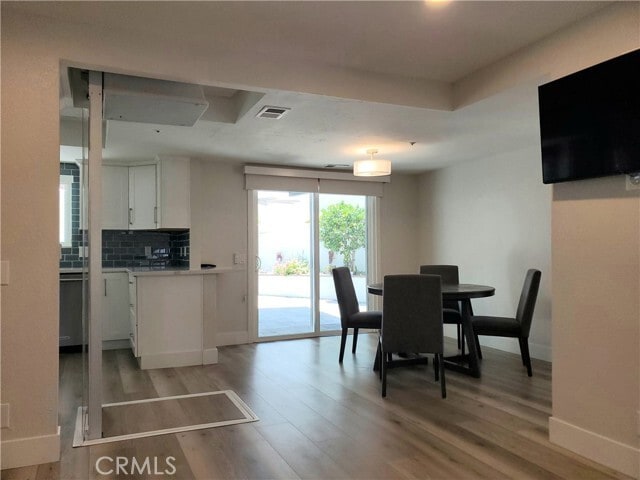 Building Photo - 219 W Escalones
