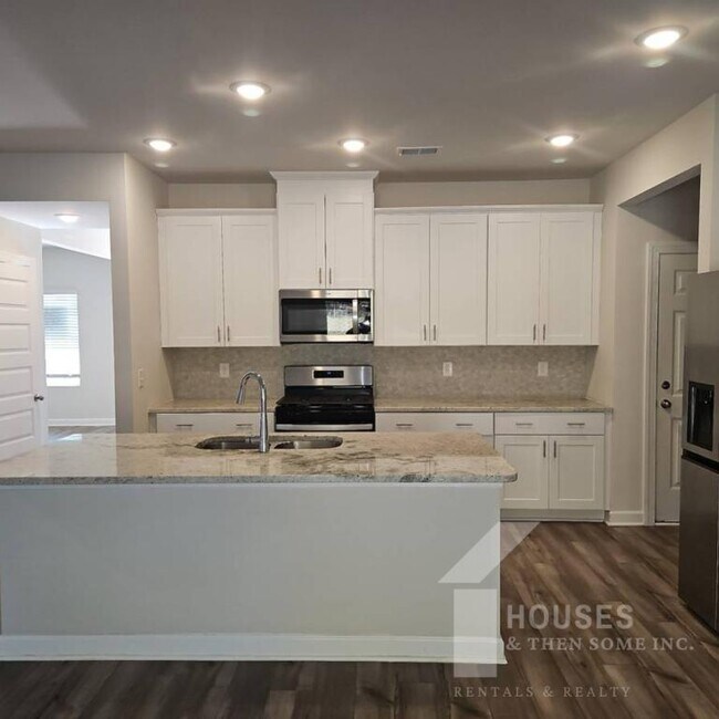 Building Photo - 185 Vickery Rd