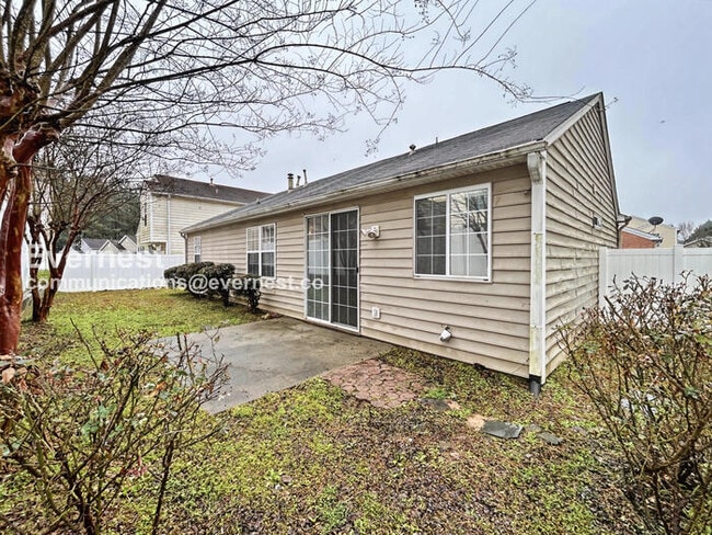 Building Photo - 151 Windcroft Cir NW