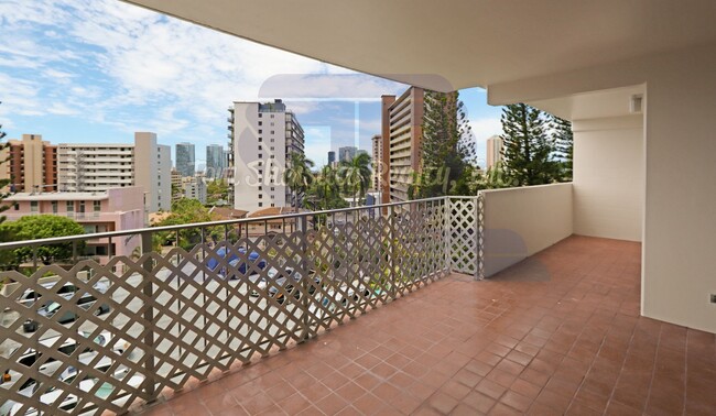 Building Photo - 2 Bedroom, 2 Bath unit at Victoria Plaza