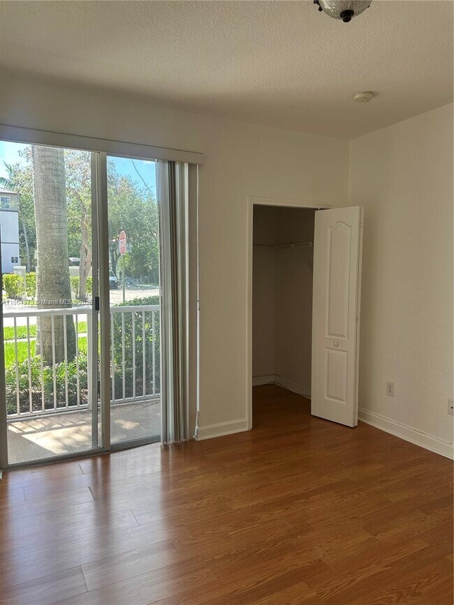 Building Photo - 4311 SW 160th Ave