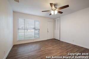 Building Photo - 217 Flintstone Ln