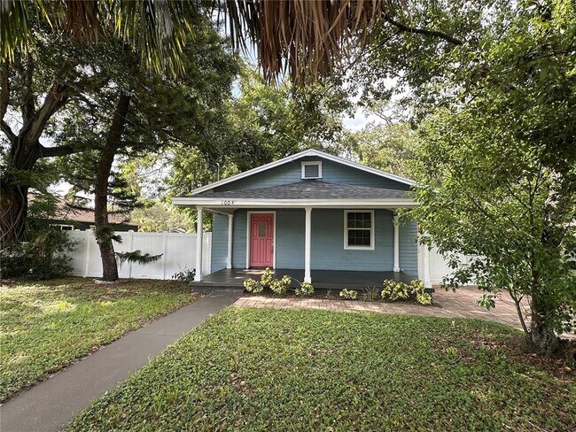Primary Photo - 1004 E Louisiana Ave