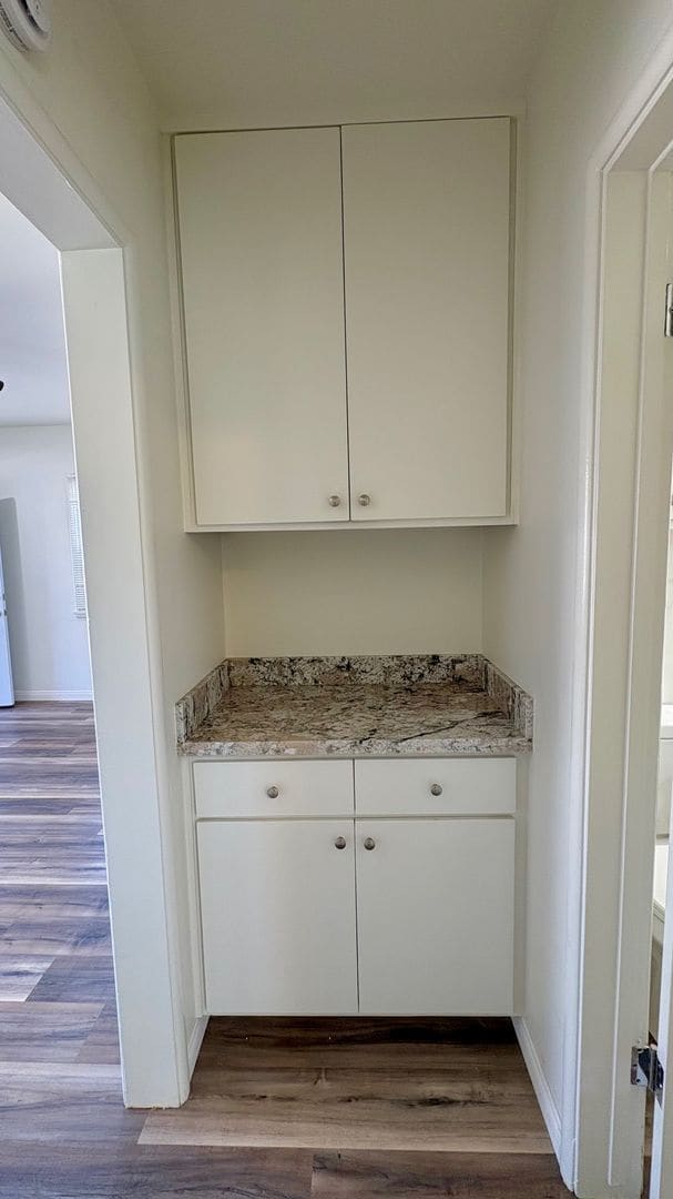 Building Photo - 14902 S Inglewood Ave