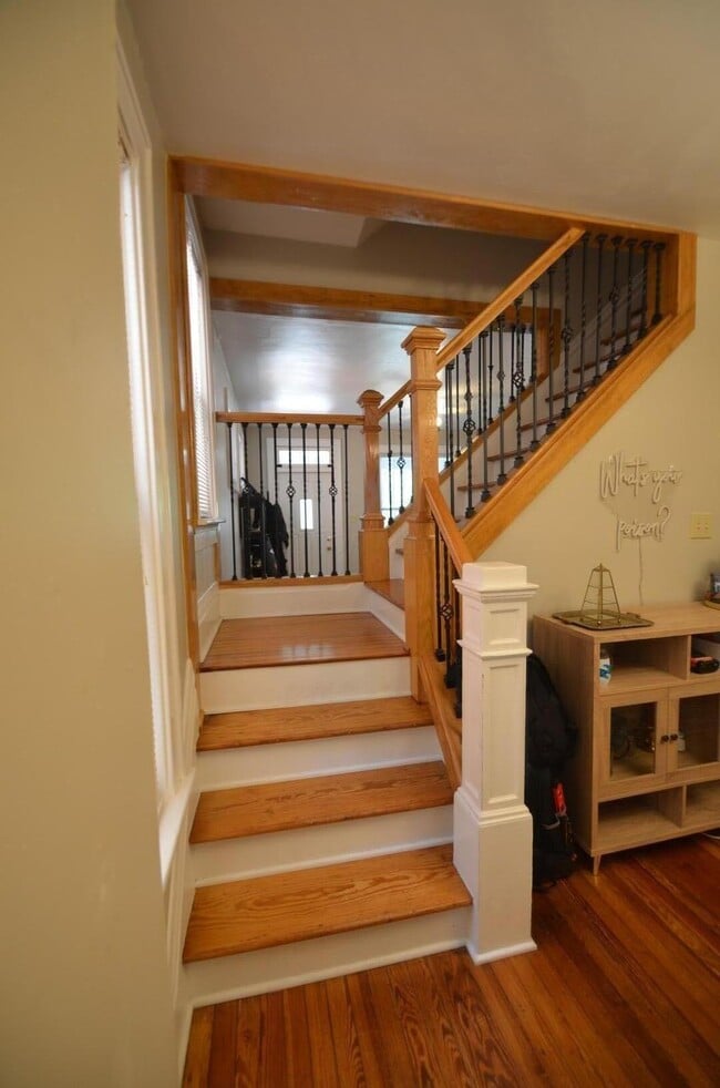 Building Photo - 1047 Harrison Ave