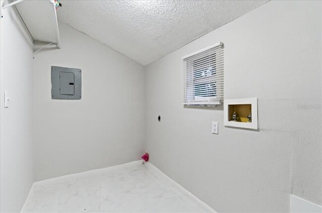 Building Photo - 5646 59th Way N