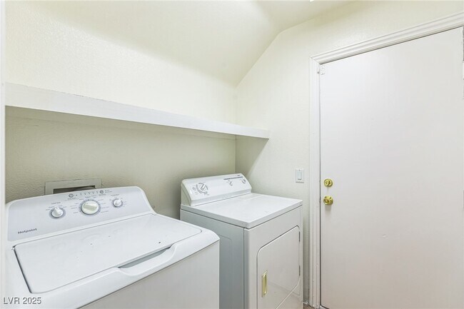 Building Photo - 9573 Ancala Hollow Ct