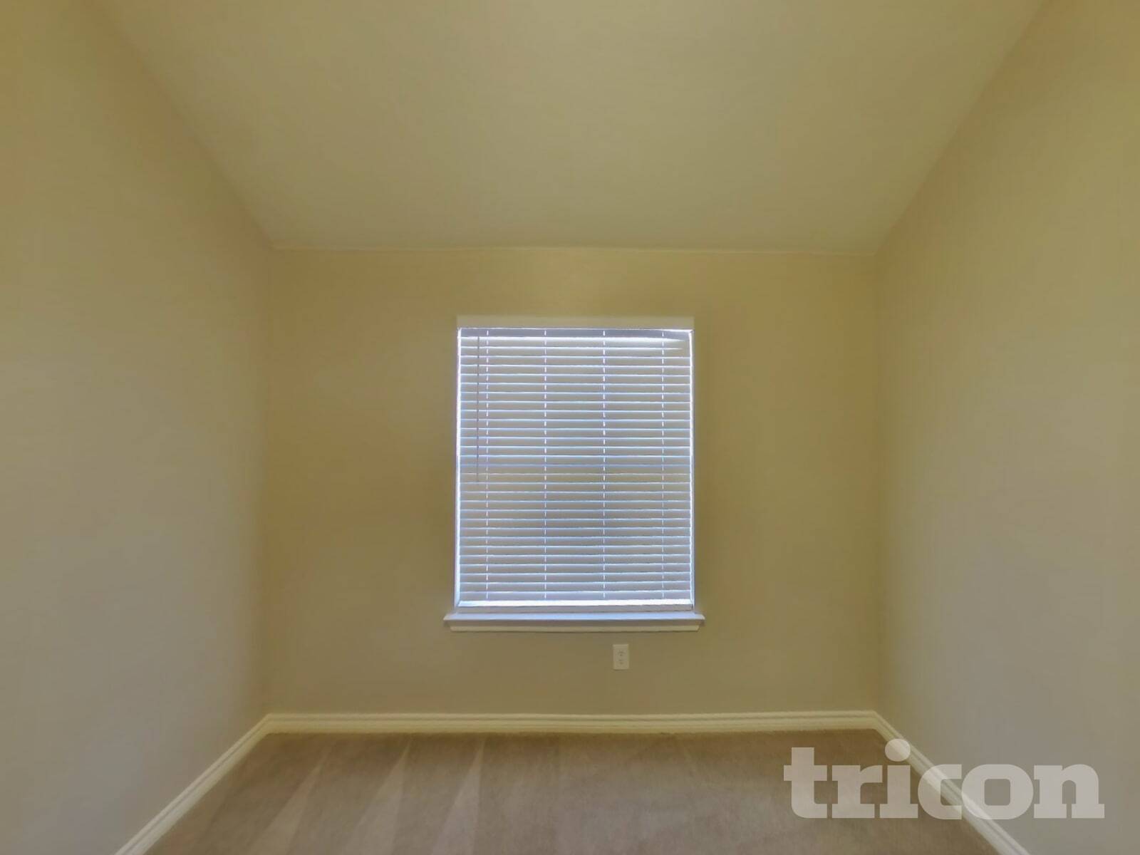 Building Photo - 1217 Glencoe Dr
