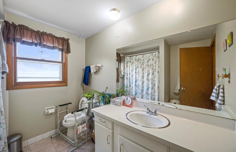 Building Photo - 2181 S 88th St