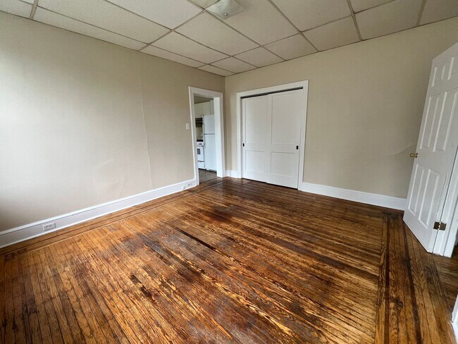 Building Photo - 1434 1st Ave