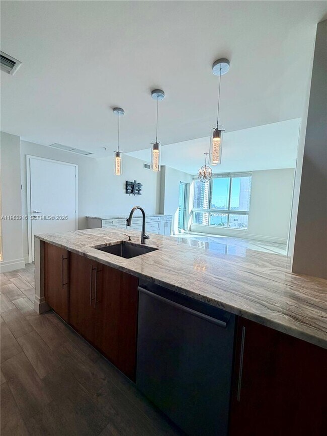 Building Photo - 300 S Biscayne Blvd