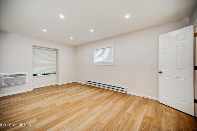 Building Photo - 99 Arrowood Rd