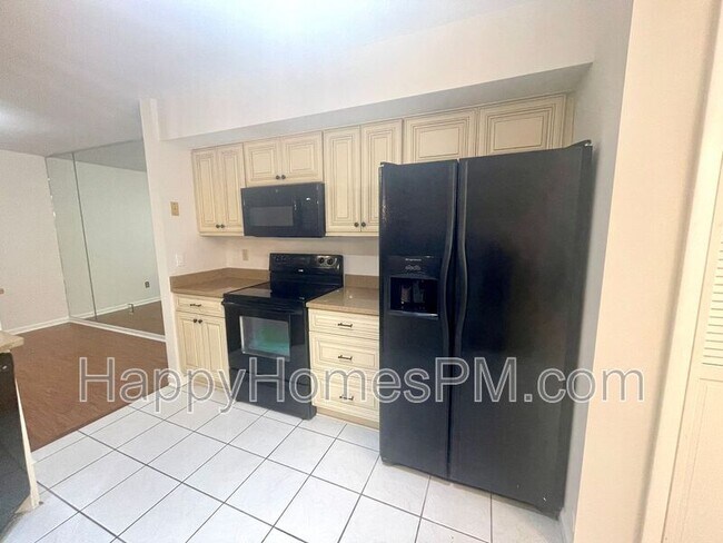 Building Photo - 1125 Monaco Dr