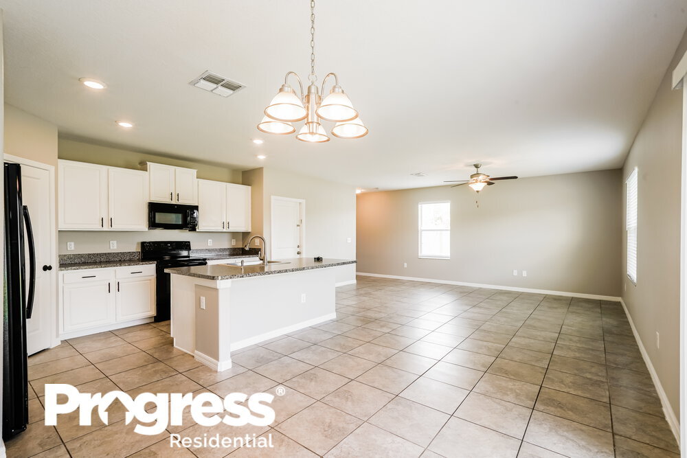 Building Photo - 15423 Dark Star Ln