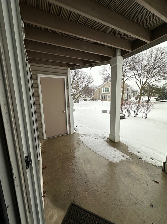 Building Photo - 386 Waterford Ct