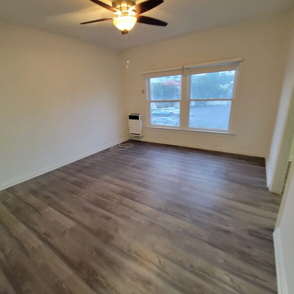 Building Photo - 1525 Cassil Pl