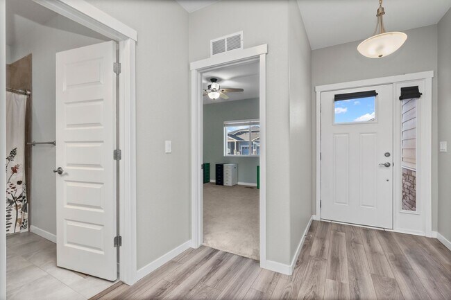 Building Photo - 4 Bedroom Ranch home in Severance