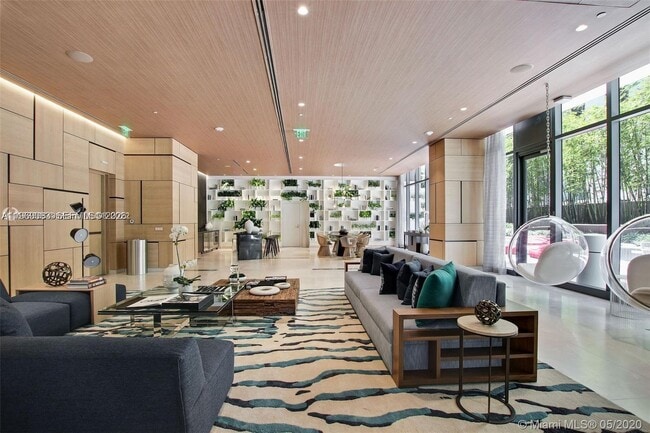 Building Photo - 55 SW 9th St