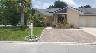 Building Photo - 9598 Stones River Park Way