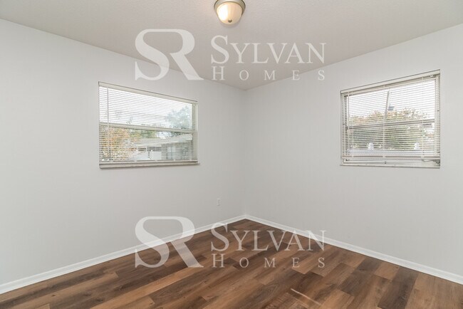 Building Photo - Living where You Love is Good for your Heart!