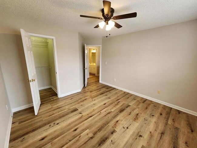Building Photo - 3815 Ruby Falls Dr