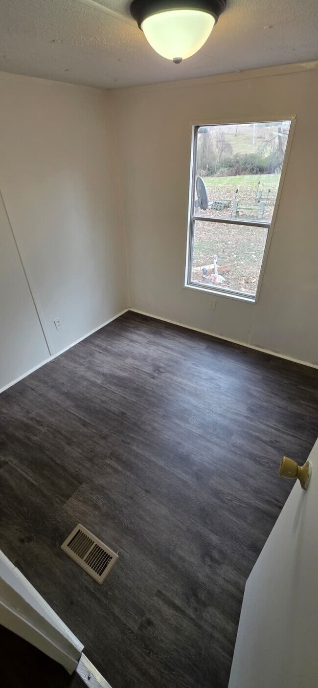 Building Photo - 8364 Cedar St