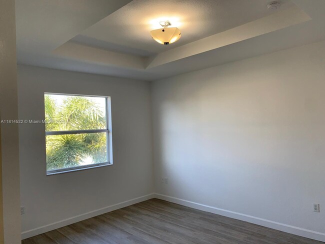 Building Photo - 14761 SW 25th St
