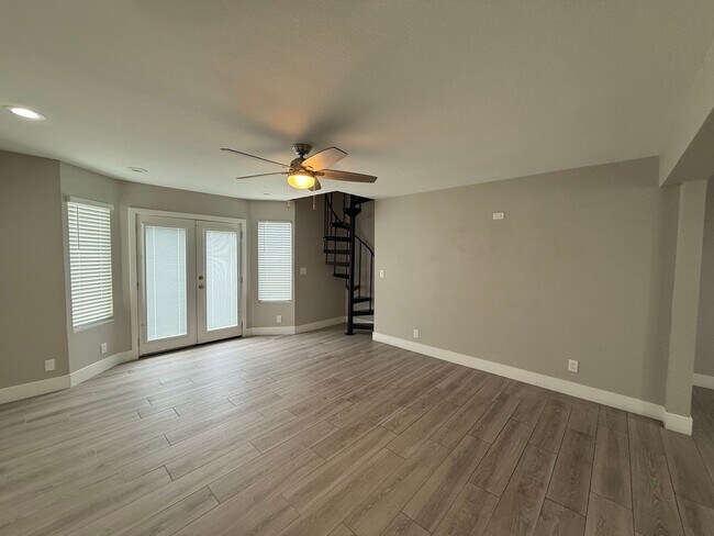 Building Photo - Modern Remodeled Home in Spring Valley