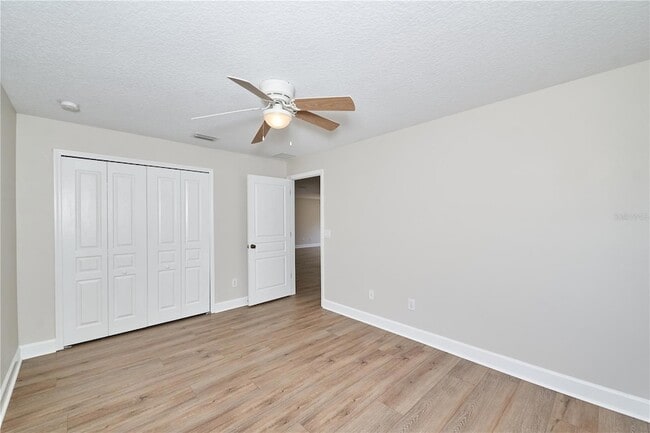 Building Photo - 23903 Sardinia Dr