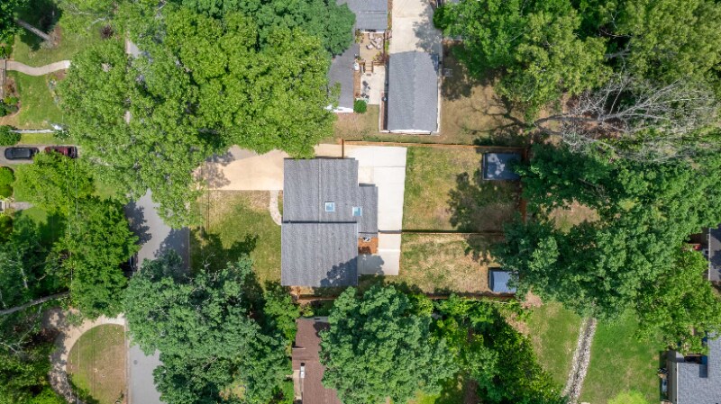 Building Photo - 110 Forestdale Dr
