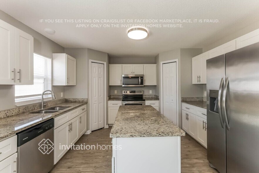 Building Photo - 10437 Fly Fishing St