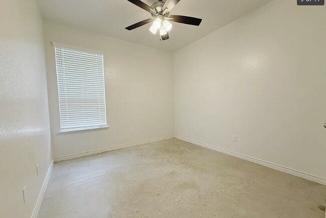 Building Photo - 215 Riptide Rd