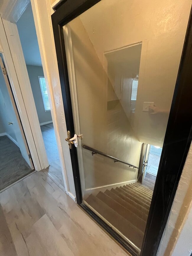 Building Photo - Beautiful upstairs 3 bed 1 bath apartment in Lexington, Ok -