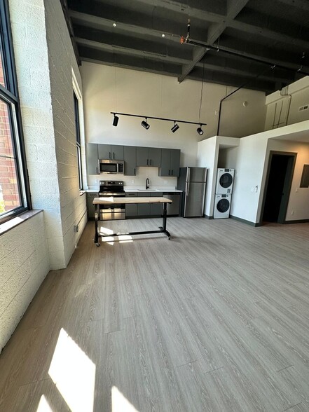 Interior Photo - Ivy Lofts