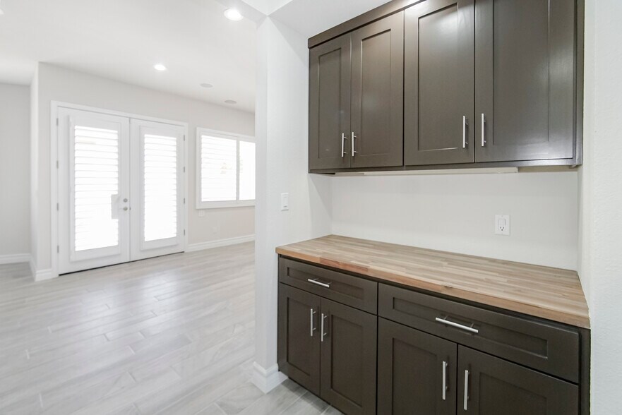 Building Photo - 6489 Calle Placido Dr