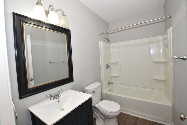 Building Photo - 111-113 S West St Mishawaka