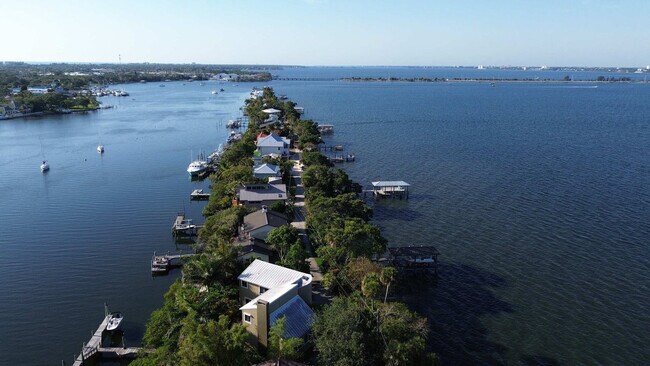 Building Photo - 11560 Dragon Point Dr