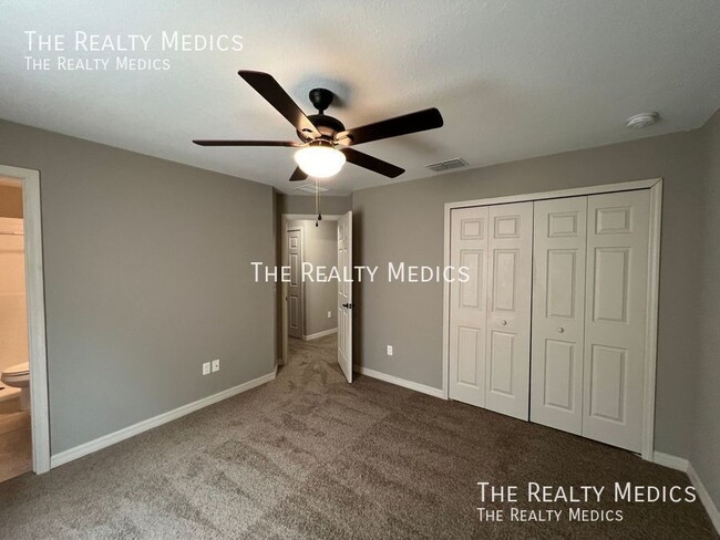 Building Photo - 22 Locust Loop Dr