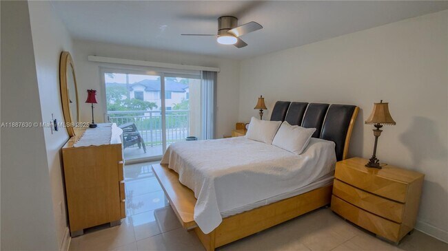 Building Photo - 17051 NE 35th Ave