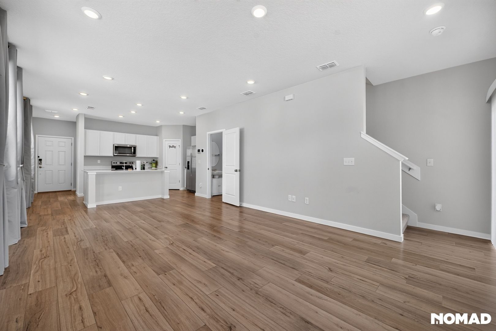 Building Photo - 14499 Macadamia Ln