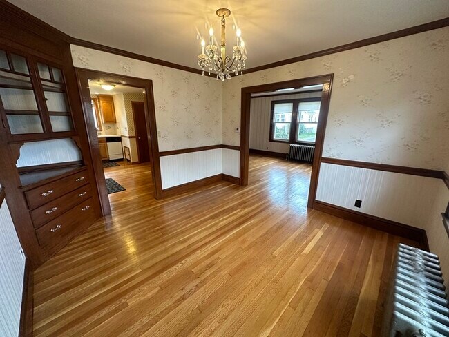 Building Photo - 238 Ashcroft Rd