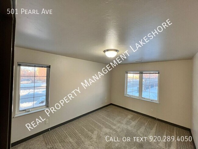 Building Photo - 501 Pearl Ave