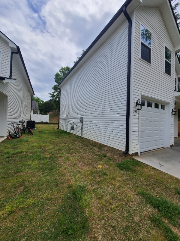 Building Photo - 106 Solis Ct