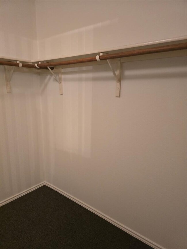 Building Photo - 11909 Big Sky Dr