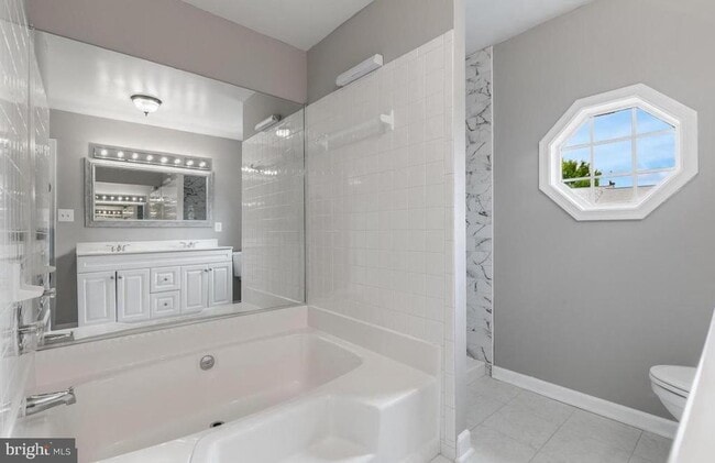 Building Photo - 46607 Carriage Ct