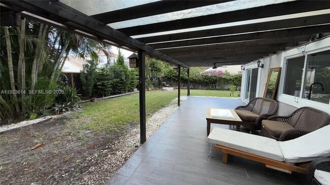 Building Photo - 18701 Shauna Manor Dr