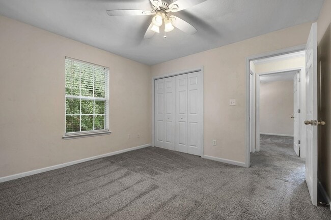 Building Photo - 8313 Elan Dr
