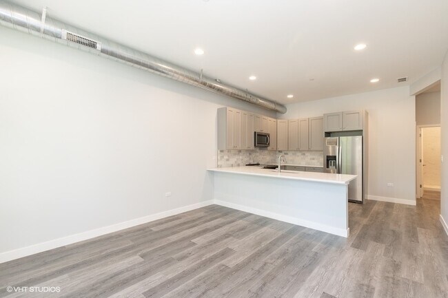 Building Photo - 8917 Grant Ave